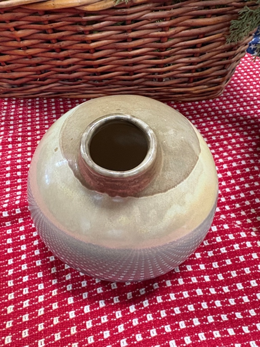 Two-Tone Ceramic Vase in Beige and Gray and blue - Picture 2 of 4